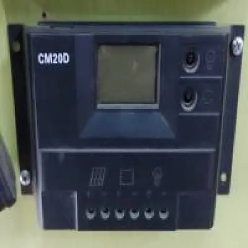 Régulateur solaire CM20D