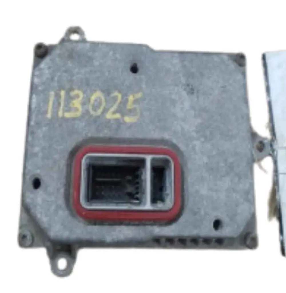 Module de commande de phare 2007 Cadillac DTS 1 307 329 115