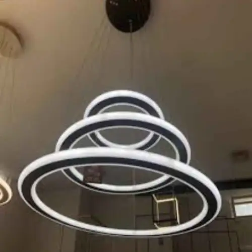 Lustre suspendu design LED avec anneaux arrondis