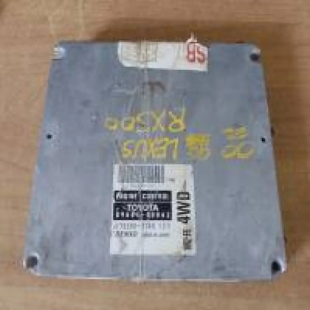 Calculateur moteur 1999 Lexus RX300 3.0L