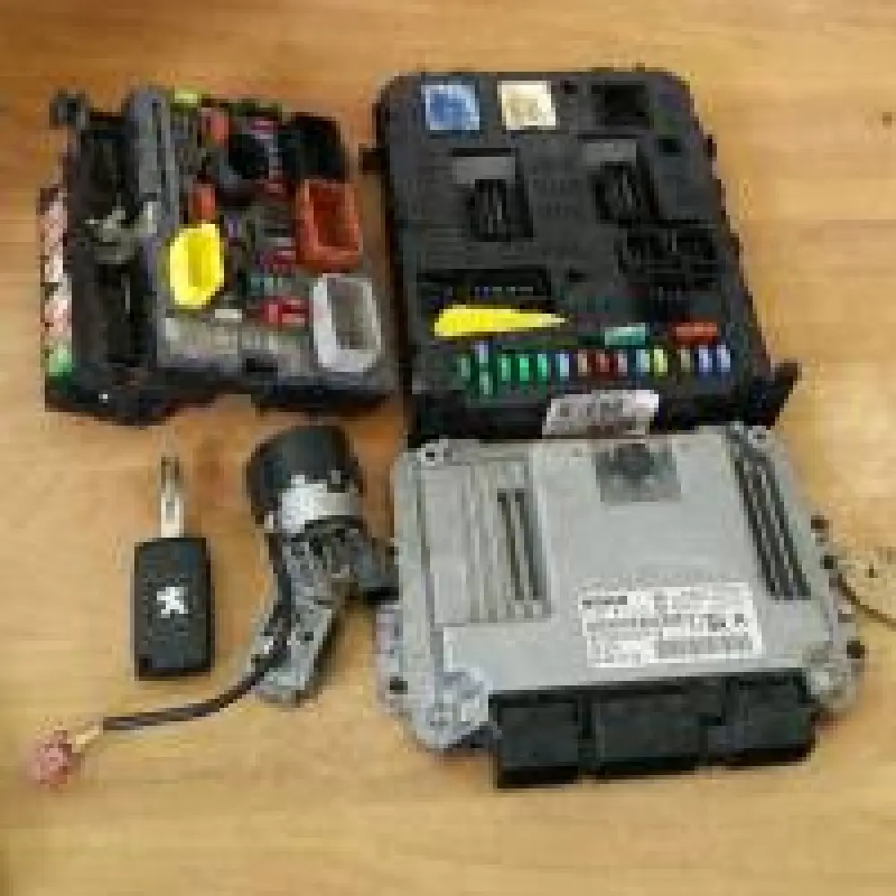 CITROEN PEUGEOT 1.6 HDI KIT COMPLET DEMARRAGE bsi bsm BSI04EV K01-00 250609 ecu BOSCH CITROEN PEUGEOT 1.6 HDI BOSCH 0 281 013 872, 0281013872, 96 648 437 80, 9664843780, 9653958980, EDC16C34 & 1415 2188