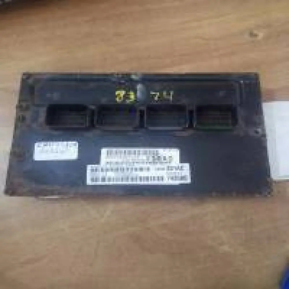CHRYSLER PACIFICA Calculateur moteur CHRYSLER PACIFICA P04748330AD & 04748331AC & 743580 Computer Brain Engine Control ECU ECM EBX Module