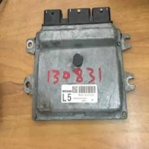 NISSAN VERSA 2010-2011 Calculateur de moteur NISSAN VERSA 2010-2011 MEC901-260 B1 0527B