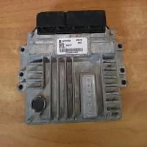 Chevrolet Cruze Calculateur Moteur Chevrolet Cruze 25184306, 28320632 | DCM3.7AP AA55