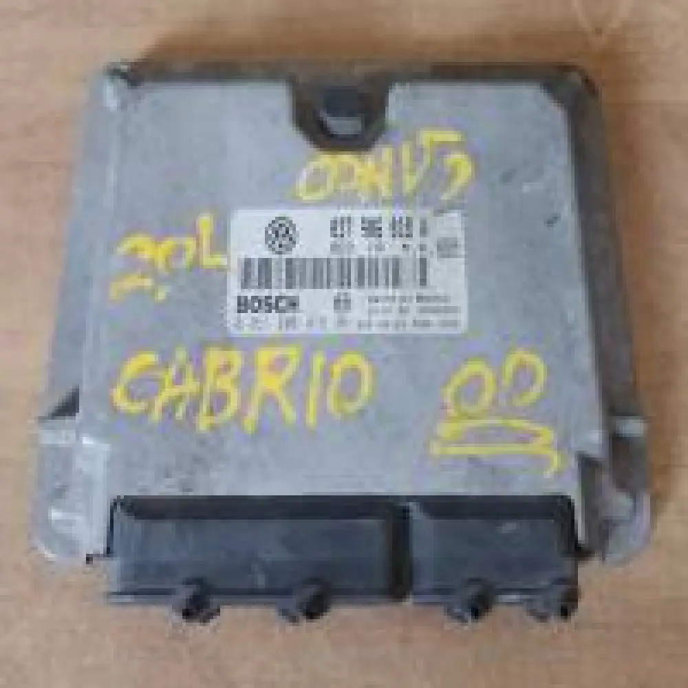 Volkswagen Golf Audi 2.0L Calculateur moteur 2000 Volkswagen Golf Audi 2.0L;  037 906 018 A/ 26SA6429/  0 261 206 415 BOSCH