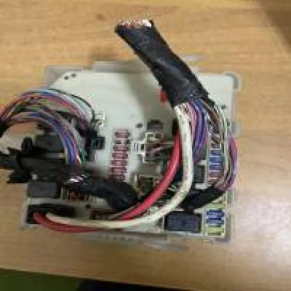 Module de contrôle Boîte à fusibles BCM Nissan Pathefinder 284B6ZE000 2008