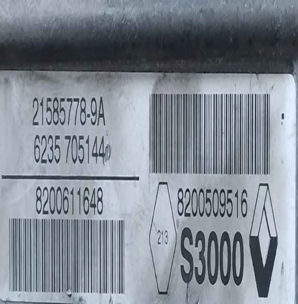 RENAULT SCENIC Calculateur moteur RENAULT SCENIC; 21585778-9A/ 8200611648/ 8200509516/ S3000