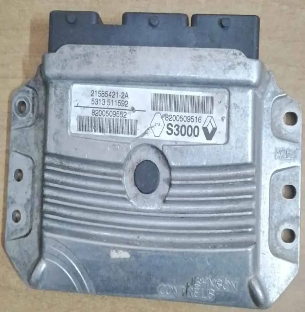 RENAULT MEGANE 2006 1.6 Calculateur moteur RENAULT MEGANE 2006 1.6 ECU ECM OEM 21585421-2A 6067 644641 8200509552 8200509516 S3000 JOHNSON CONTROLS
