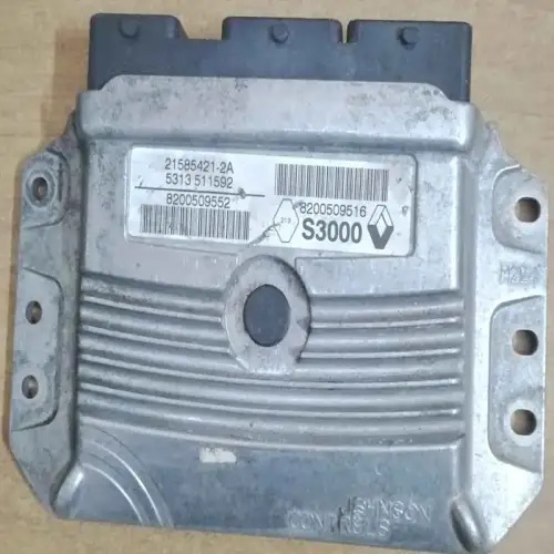 RENAULT MEGANE 2006 1.6 Calculateur moteur RENAULT MEGANE 2006 1.6 ECU ECM OEM 21585421-2A 6067 644641 8200509552 8200509516 S3000 JOHNSON CONTROLS