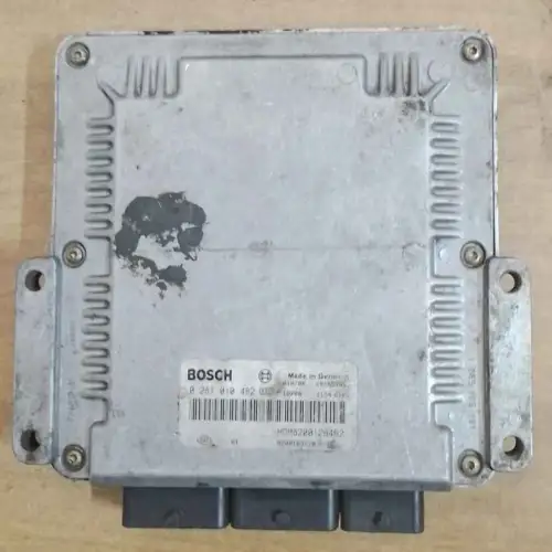 RENAULT LAGUNA Calculateur moteur RENAULT LAGUNA; 0 281 010 482 / /Référence 1 : HOM82000126462  Référence 2: 8200183770