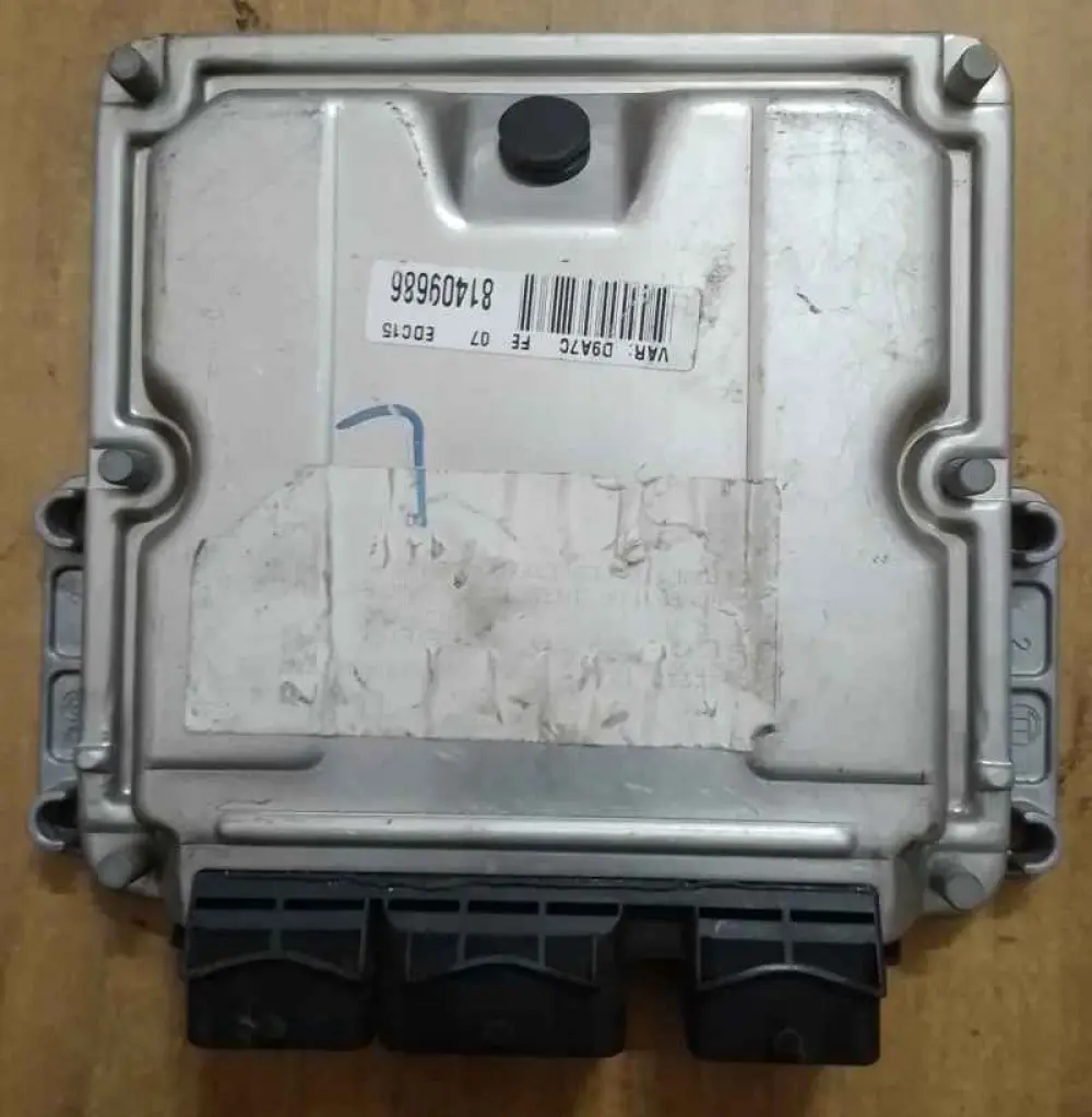 PEUGEOT 406 Calculateur moteur PEUGEOT 406; 0 281 010 590 / Référence: EDC15C2 65