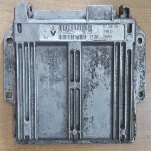 RENAULT CLIO 2 Calculateur moteur RENAULT CLIO 2; 7700868294 / Référence: 7700112791  Autre référence: 7700112787