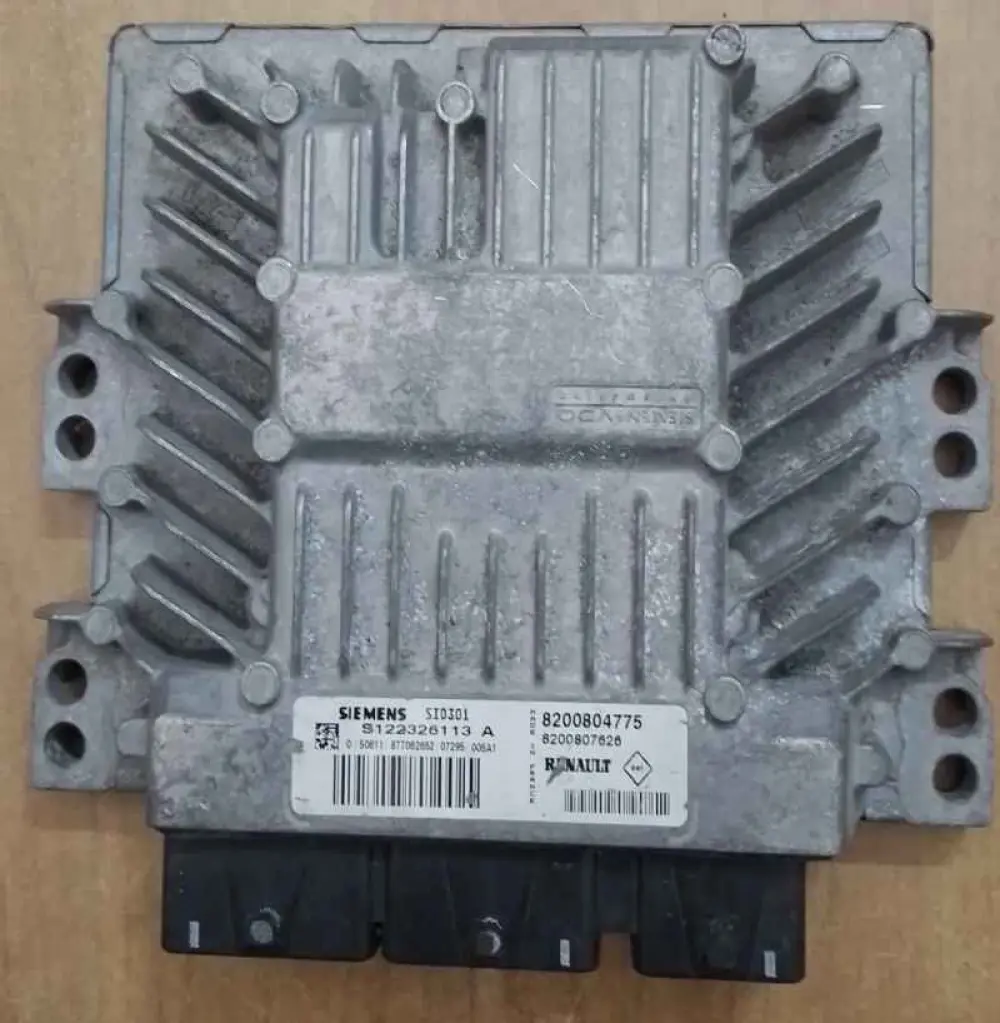 RENAULT MEGANE Calculateur moteur RENAULT MEGANE; S122326113 A S122326113A