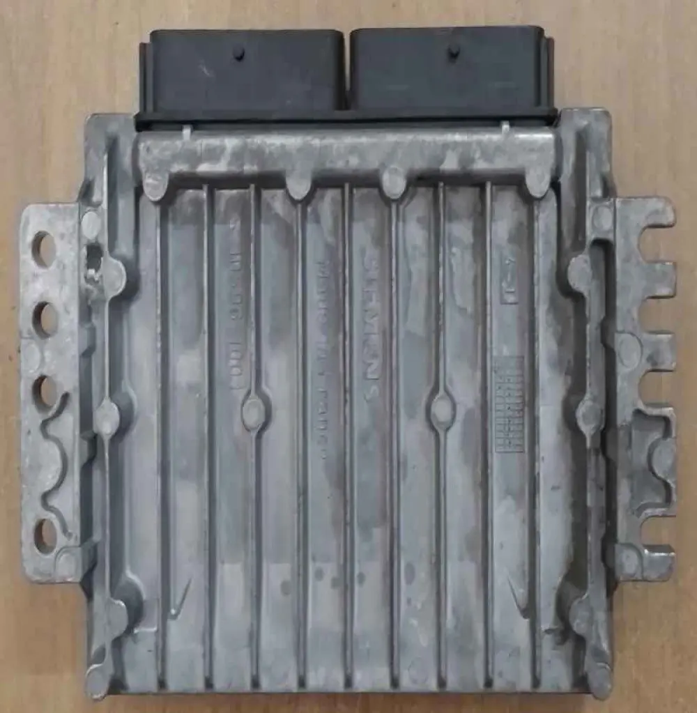 RENAULT MEGANE Calculateur moteur RENAULT MEGANE; S110138000 B / Référence: 8200059086  Autre référence: 8200044437