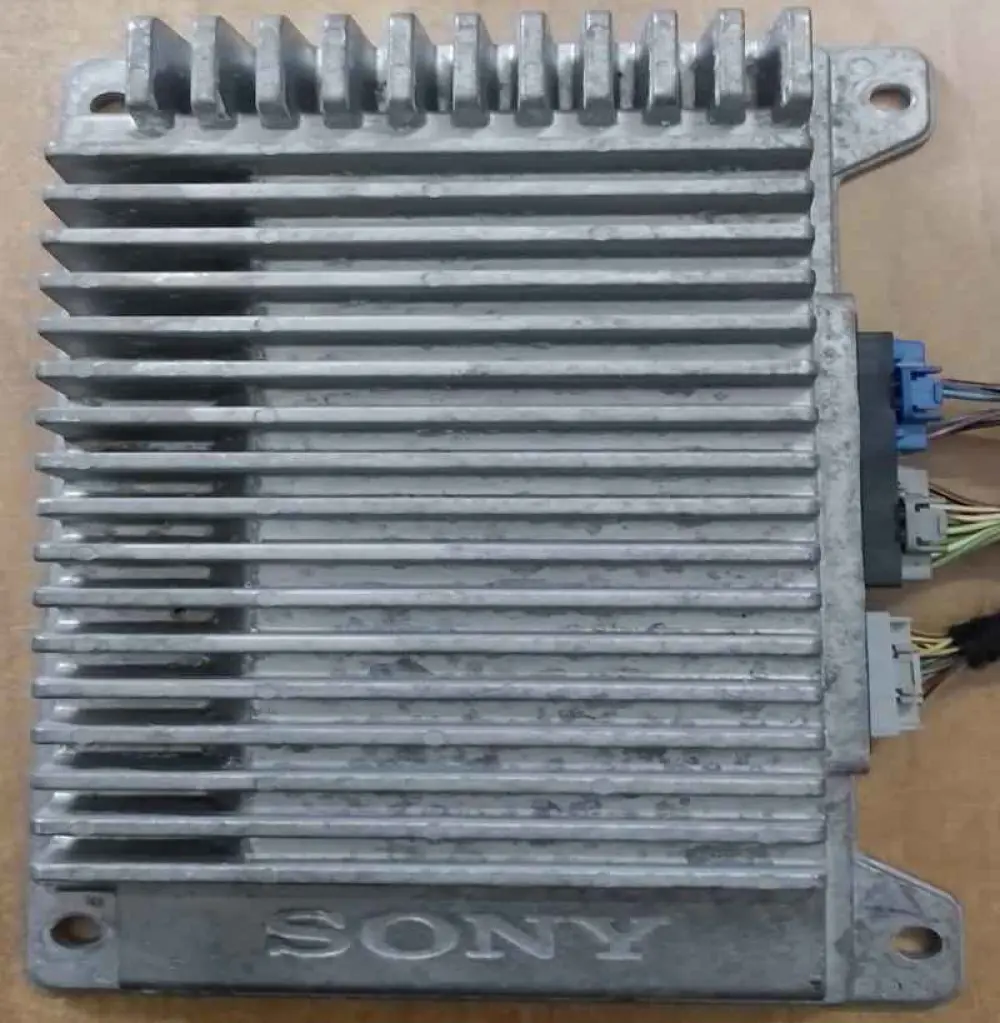 FORD FUSION Amplificateur radio FORD FUSION; AL3T-18B849-AB