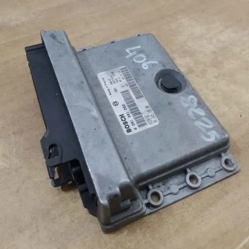 PEUGEOT 406 1.9TD 2019 Calculateur moteur PEUGEOT 406  1.9TD BOSCH 0281001262