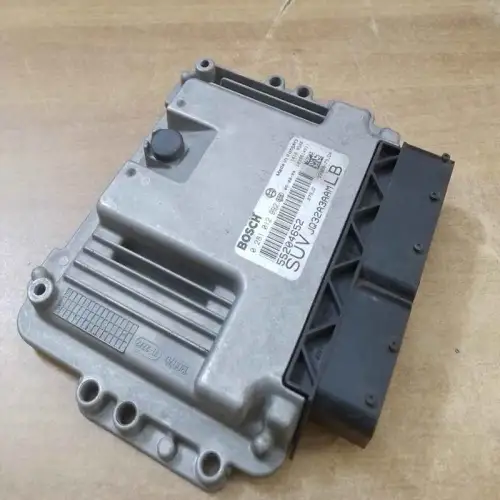 SUZUKI SX4 2006-2013 CALCULATEUR MOTEUR SUZUKI SX4 2006-2013 0281012992 / JQ32A3AAMLB 55204652 0 281 012992