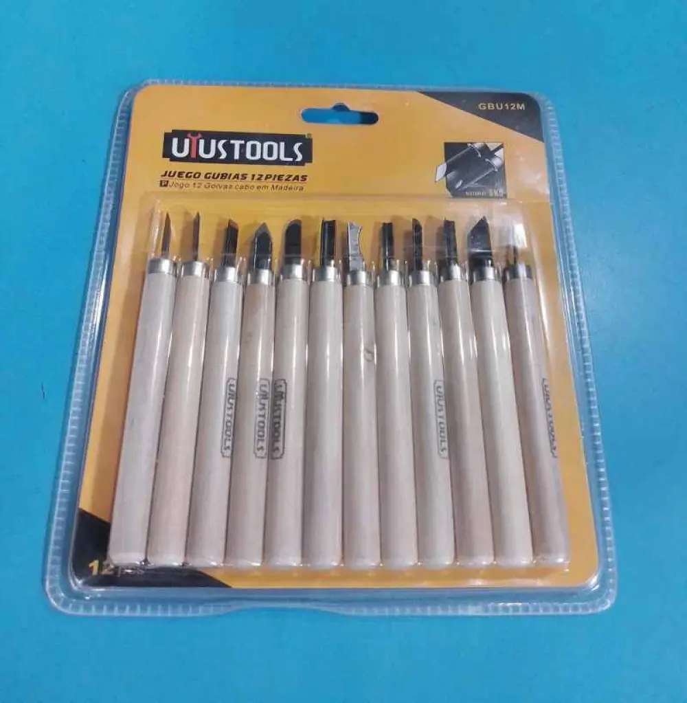 Ensemble de couteaux de sculpture sur bois 12 pcs UYUSTOOLS GBU12M