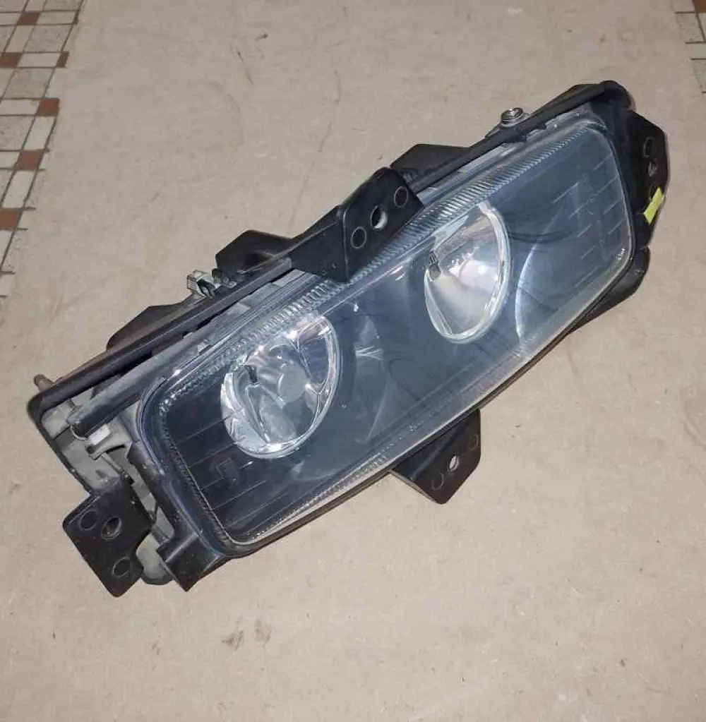 (APD) Boite phare antibrouillard pour Renault Trucks premium PA66-GF20/ 5010231849