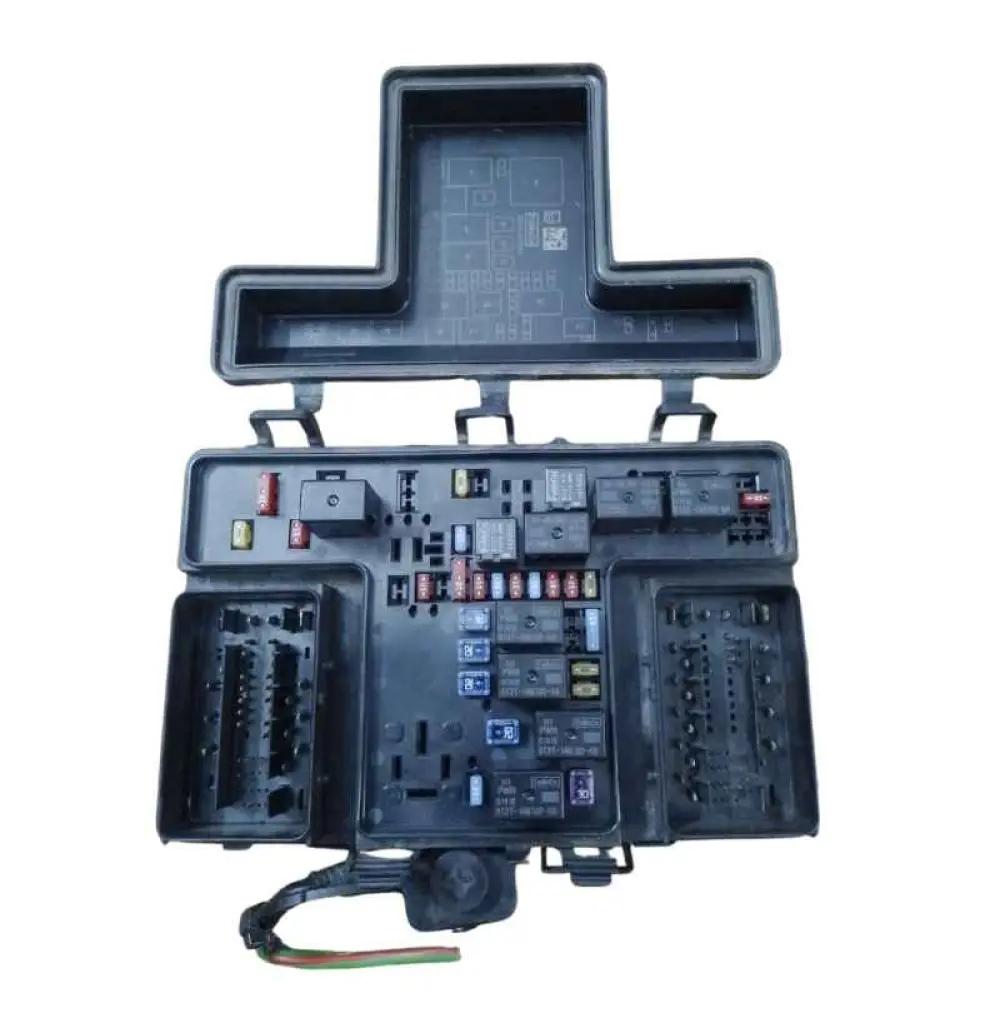 Module, boîte de distribution d'énergie, relais jonction fusibles 2015-2018 Ford Escape Carré, Ranger, EDGE, Lincoln MKX, S MAX MK2, Fusion 2.0L; G2GT14A075AA FoMoCo