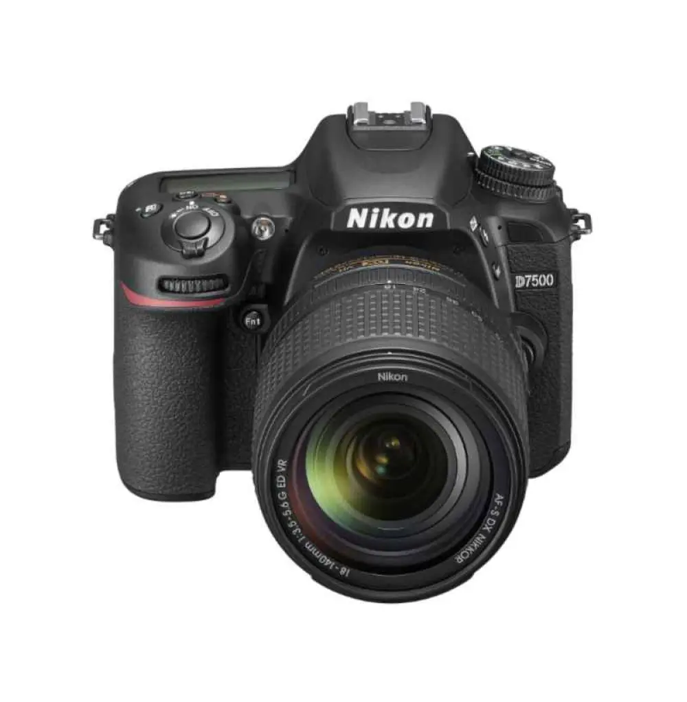 Appareil Photo Nikon D7500 + AF-S DX NIKKOR 18-140mm VR