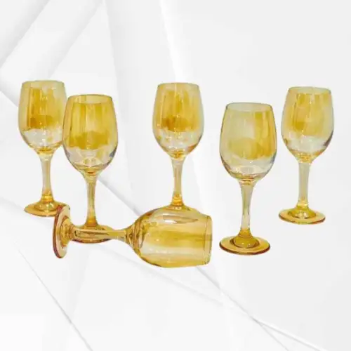 Ensemble de 6 Verres Coupés Dorés Élégants