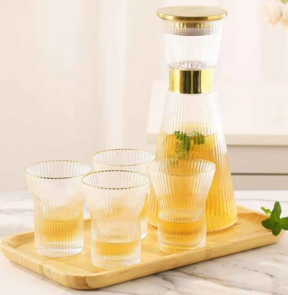 Ensemble Élégant de Carafe et Verres en Verre