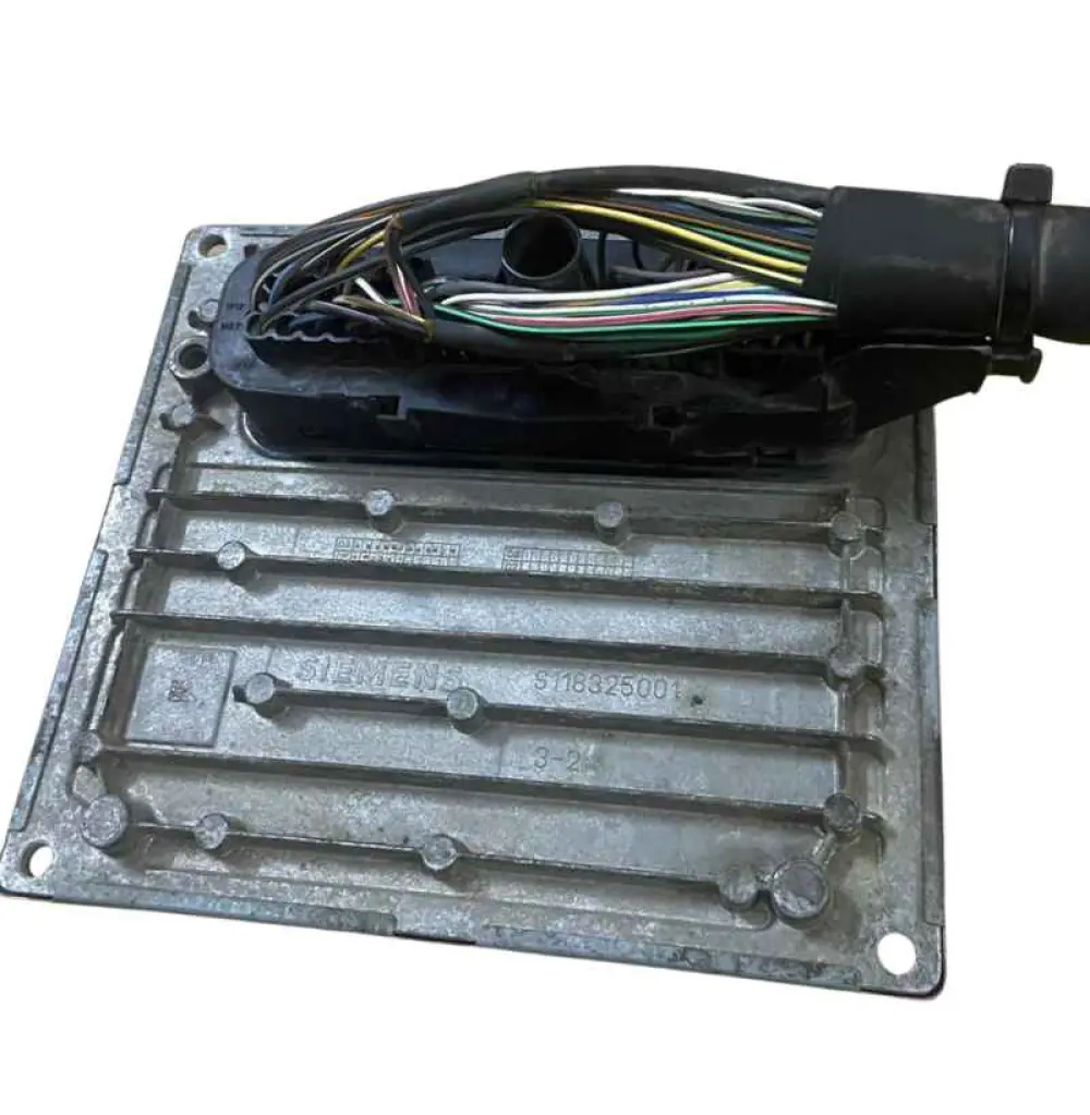 FORD FOCUS 1.6 16V SIEMENS S118944001 H, S118944001H, FoMoCo 5M51-12A650-HG, 5M5112A650HG, 8AZGCALCULATEUR MOTEUR  