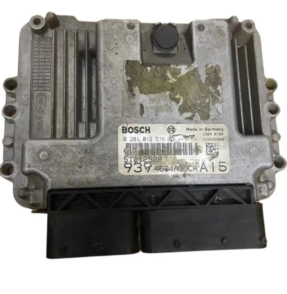 ALFA ROMEO 159 1.9 JTD BOSCH 0 281 013 576, 0281013576, 51822365 Calculateur Moteur 