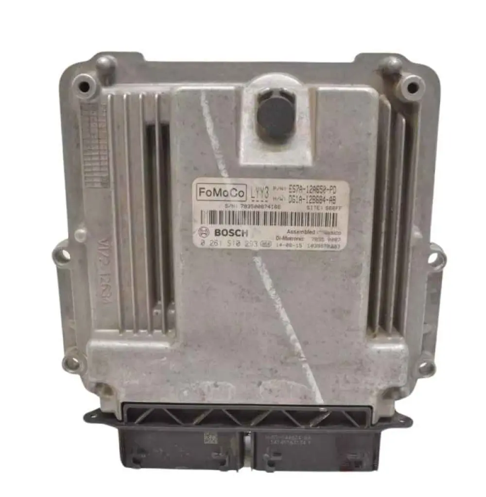 Ford Fusion 2.0L 2014 Module de commande du moteur Ford Fusion 2.0L 2014 LYY3