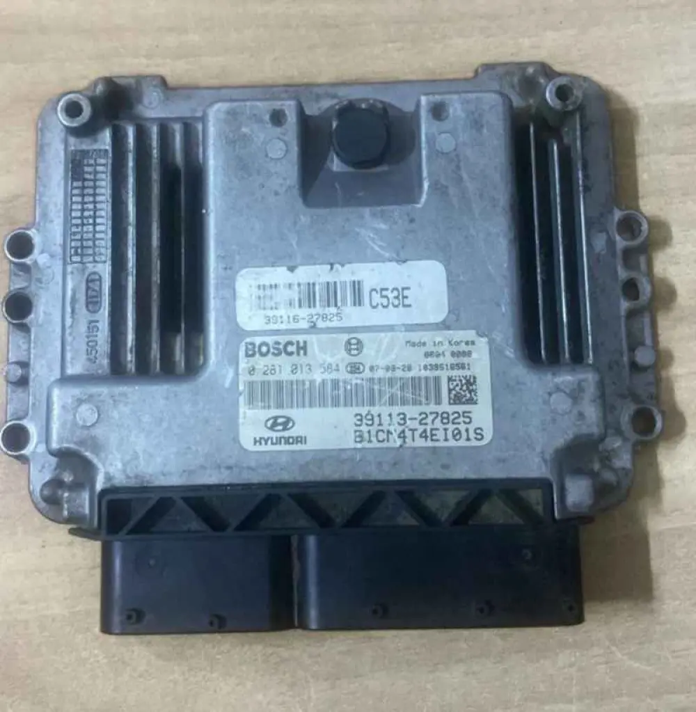 0281013584 CALCULATEUR MOTEUR  HYUNDAI 39113-27825, 39116-27825 C53E 8604 0008, Année 2007