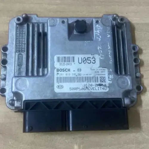 KIA Carens 2013, Unité de contrôle moteur BOSCH ECU 39125-2A410,0281019595,39120-2A410, 8528 0077, U053