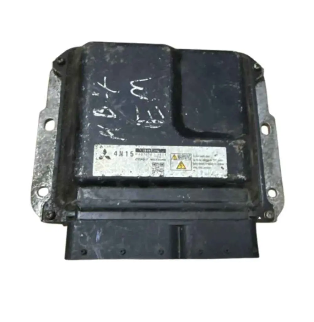MITSUBISHI TRITON 2015 - 2018 MQ - 2.4 Diesel. 4N15 1860C395 // MA275700-5834  DENSO, Calculateur moteur