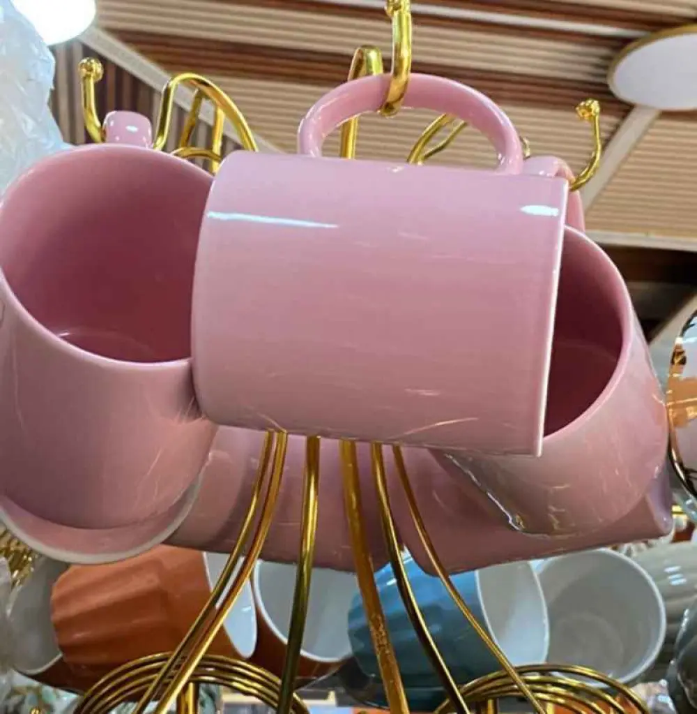 Ensemble de 6 Tasses en Céramique Rose avec Support en Métal Doré - 6PCS