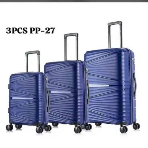 Un ensemble de trois valises rigides en polypropylène, Lot de 3 valises rigides à 8 roues en polypropylène (55, 65 et 75 cm)