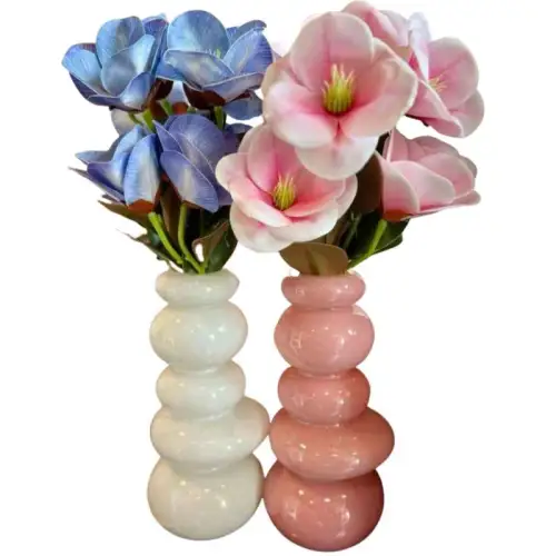 Vase décorative avec fleur
