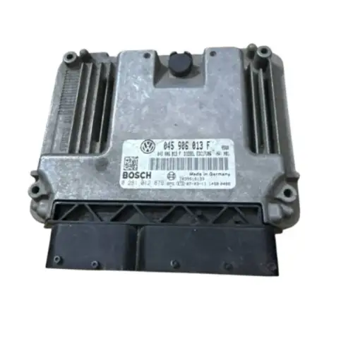 CALCULATEUR MOTEUR VOLKSWAGEN POLO 1.4 TDI 0281012879 045906013F 045 906 013 F / 0 281 012 879 EDC17U05 BOSCH