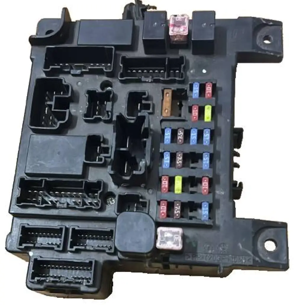 Module de commande de carrosserie central 8637A644 Mitsubishi ASX 2013 51945JS03 / L8637-002A / L8637-001S
