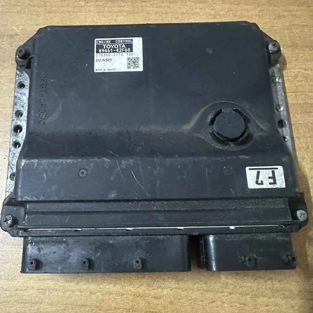 Toyota RAV4 2.4L 2007 calculateur moteur ECM PCM ECU 89661-42F60 module de commande moteur programmé Plug & Play unité de contrôle moteur OEM