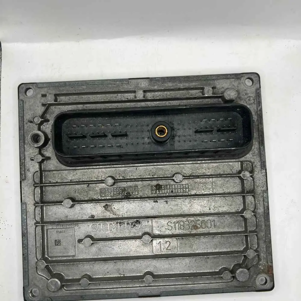 Ford Fiesta 1.4 2004-2011 calculateur moteur ECU Siemens SIM22 J38AC S118107002F 4S61-12A650-NB 3BTBS120977013C 50188 unité de contrôle moteur essence OEM