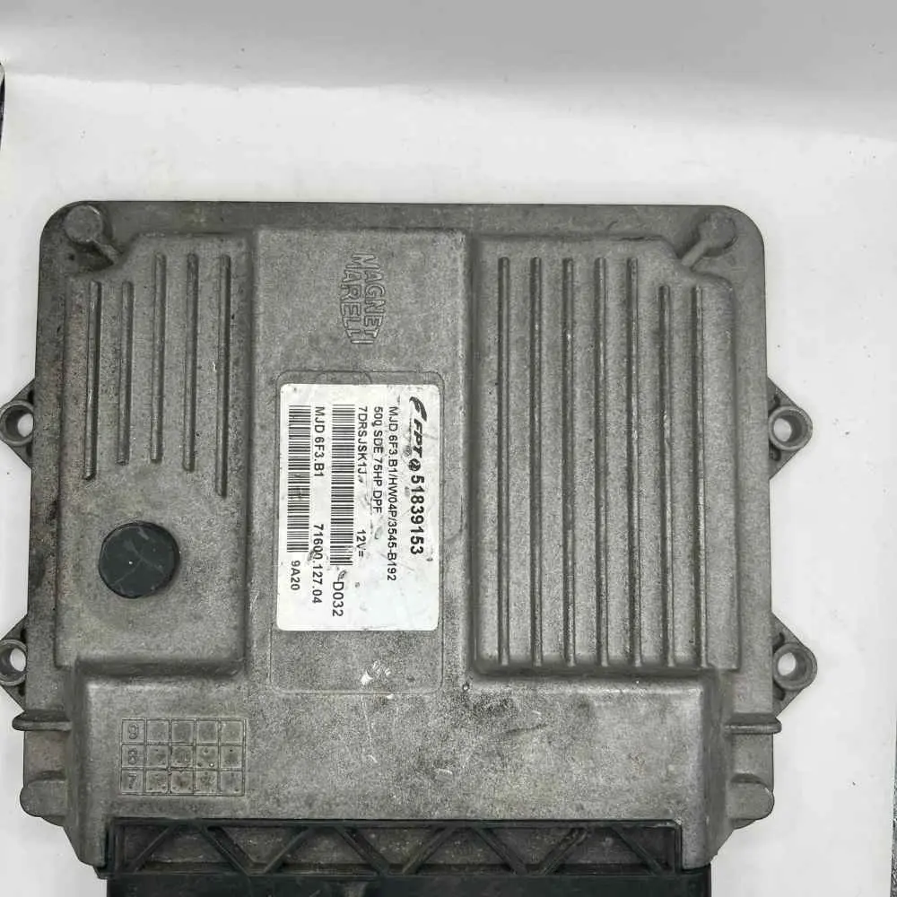 CALCULATEUR MOTEUR FIAT 500 JTD 51839153 MJD6F3.B1