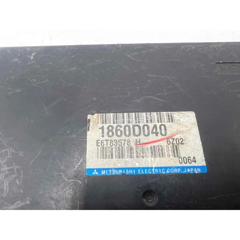 Module de contrôle ECM du moteur pour Mitsubishi Outlander 2017-2017 1860D040 calculateur moteur 
