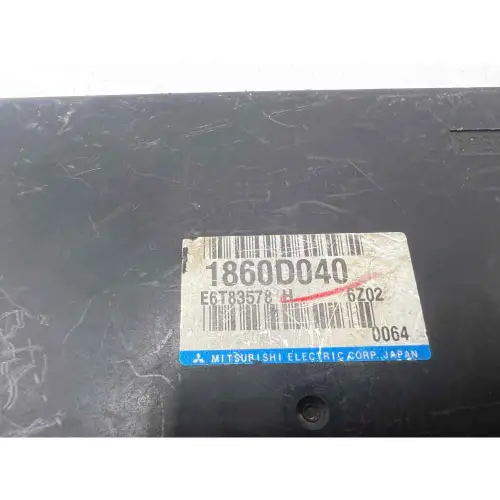 Module de contrôle ECM du moteur pour Mitsubishi Outlander 2017-2017 1860D040 calculateur moteur 