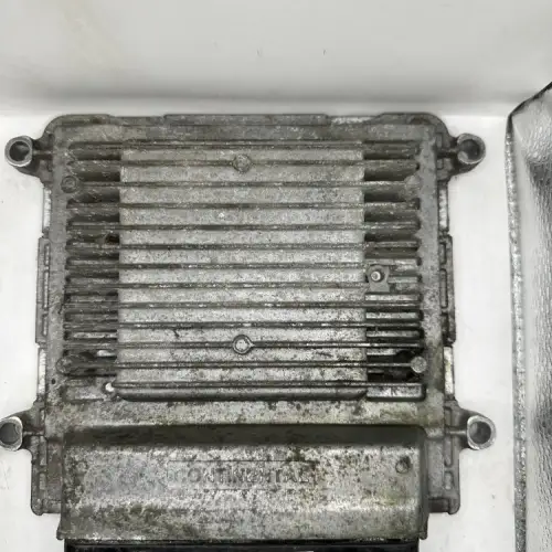 Hyundai Elantra 1.8L 2011-2013 calculateur moteur ECU ECM Continental 39102-2EMA3 391032EMA3 5WY4K76C unité de commande moteur essence OEM