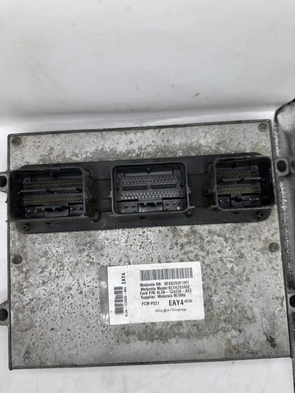 Calculateur moteur Ford F150 5.4L 2004 4L4A-12650-AEE 6EXK283018PI 6EXK283A52 EAY4