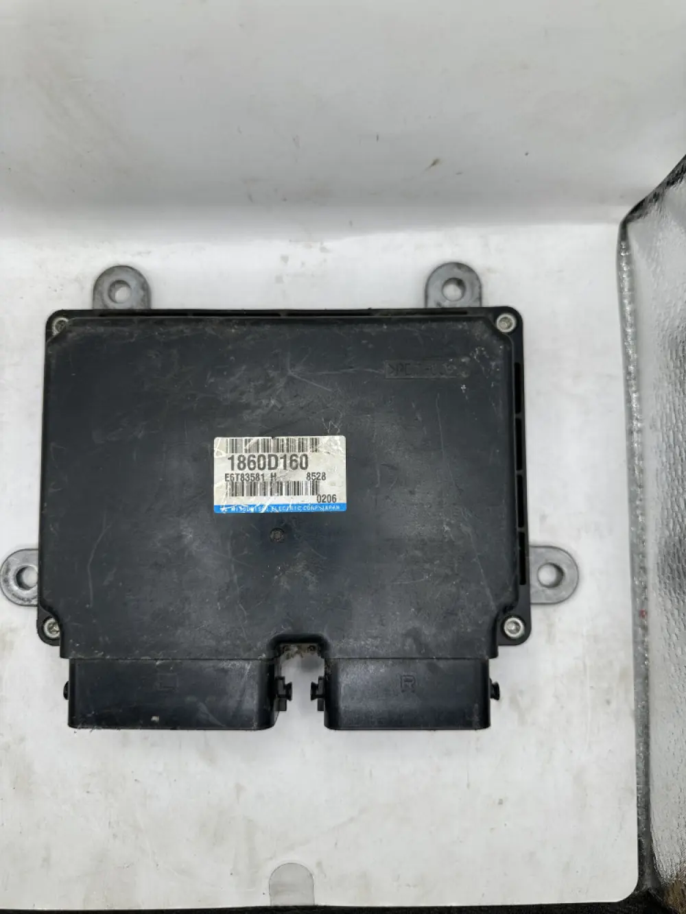 Calculateur moteur Mitsubishi Outlander ECU ECM 2018 1860D160 E6T83581 H 8528