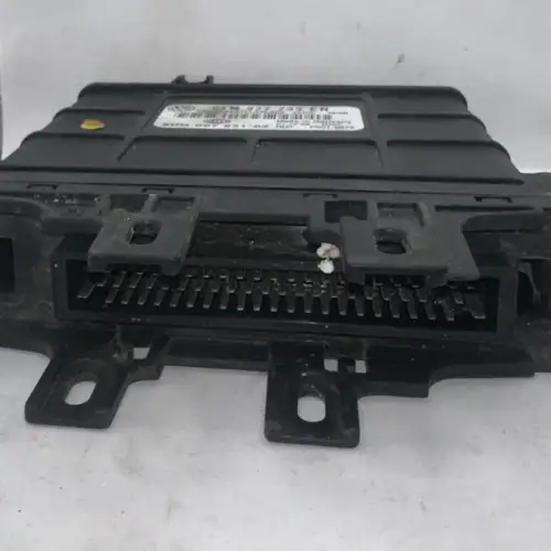 Calculateur moteur Volkswagen Beetle 2.0L ECU ECM 1998-1999 01M 927 733 EN 01M927733EN 5FG00792102