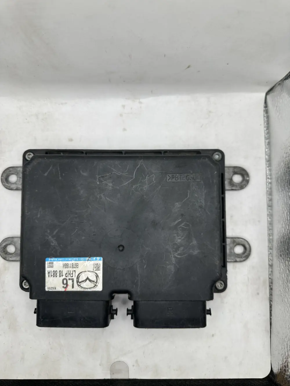 Calculateur moteur MAZDA 3 ECU ECM 2011 LFHP 18 881A E6T61188H