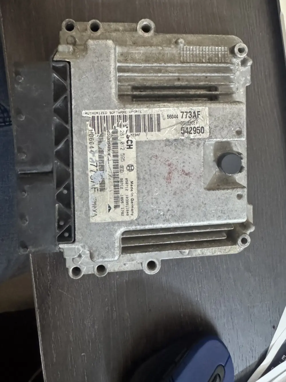 Jeep 0281012595 773AF calculateur moteur 