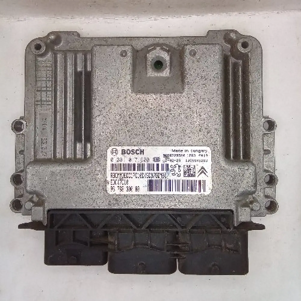 Citroen C3 1.6 eHDI année 11 calculateur moteur calculateur 9676830080/0281017600
